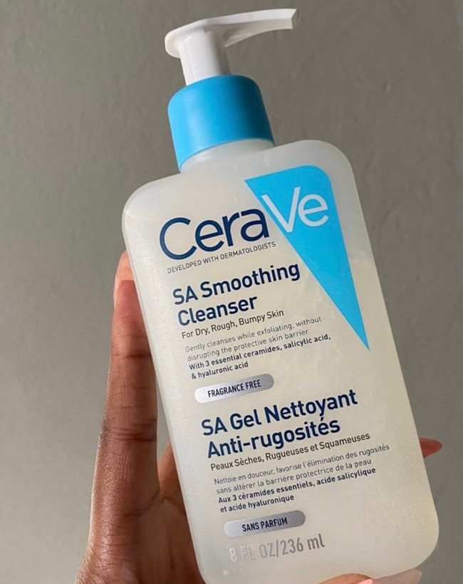 ژل شستشو صورت سراوی مدل Smoothing مناسب پوست خشک و حساس حجم ۲۳۶ میلی لیتر